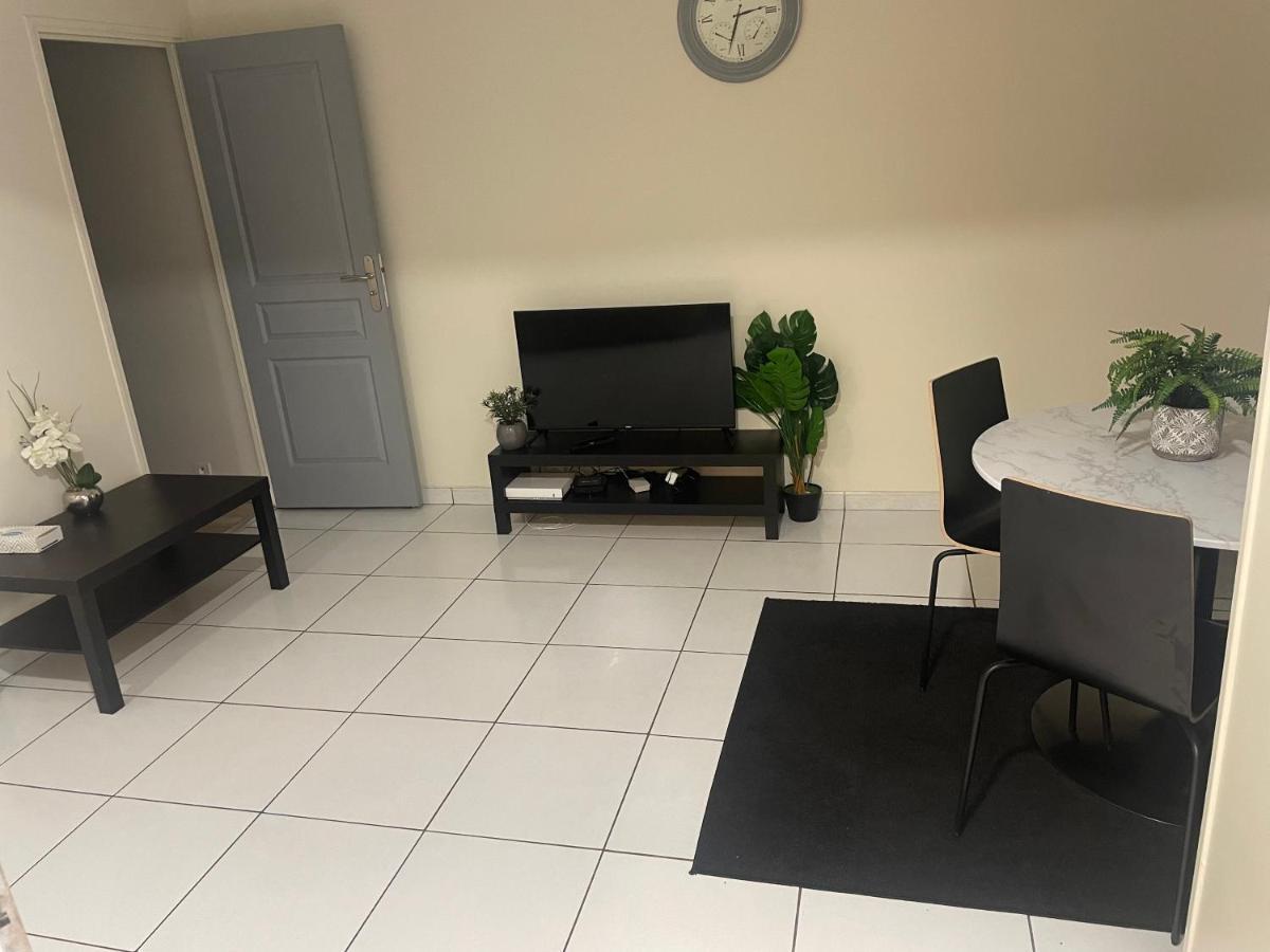 Residence Chene- 15 Mn De Paris Et 05 Mn D'Orly Aeroport Viry-Châtillon Eksteriør billede
